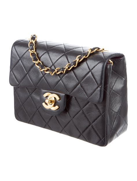 chanel classic flap mini square